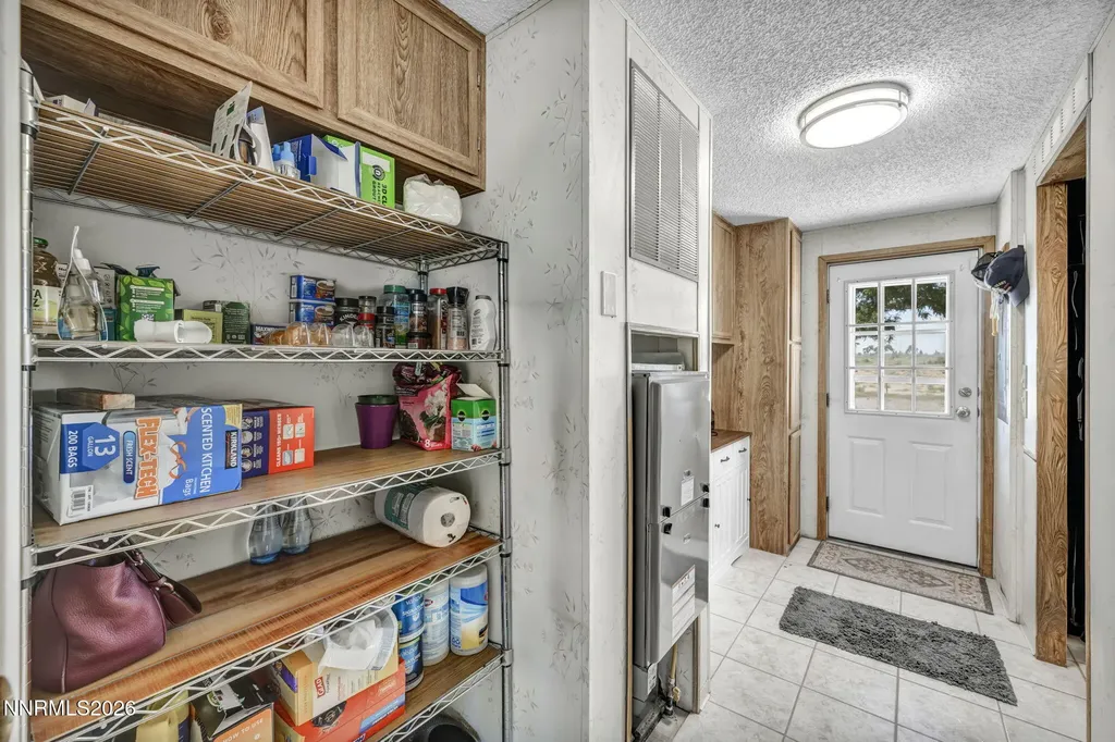 2290 Cougar Silver Springs NV 89429