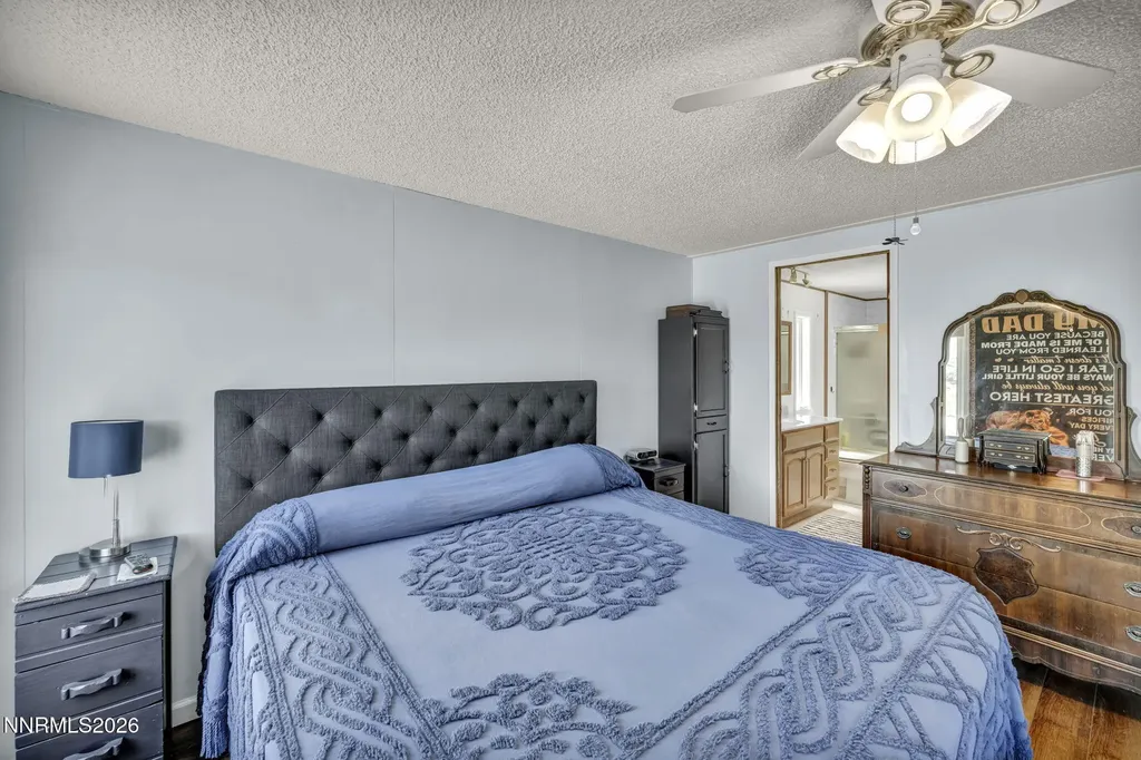 2290 Cougar Silver Springs NV 89429