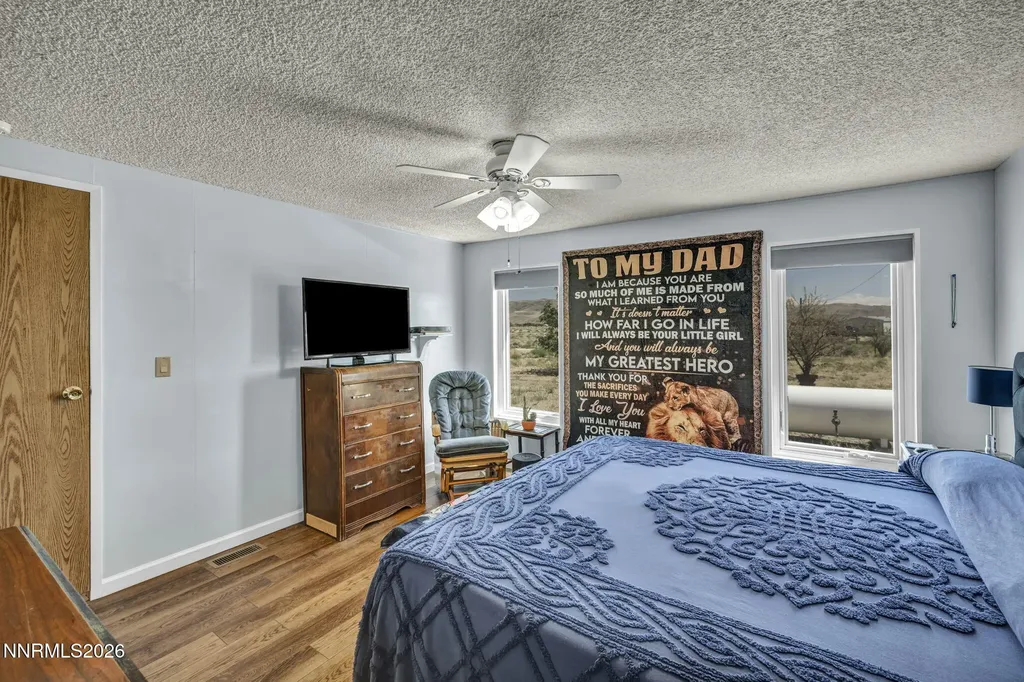 2290 Cougar Silver Springs NV 89429