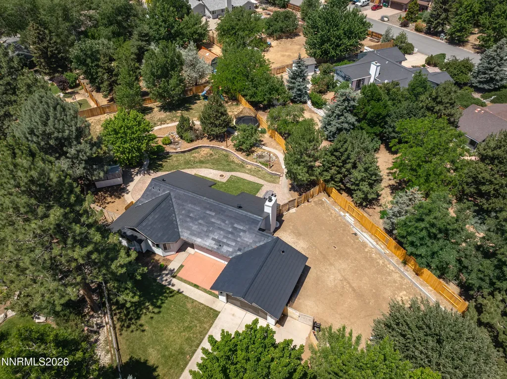 10085 Raccoon Reno NV 89523