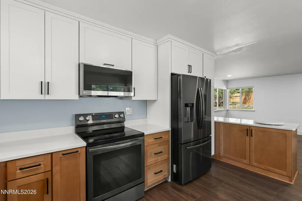 10085 Raccoon Reno NV 89523