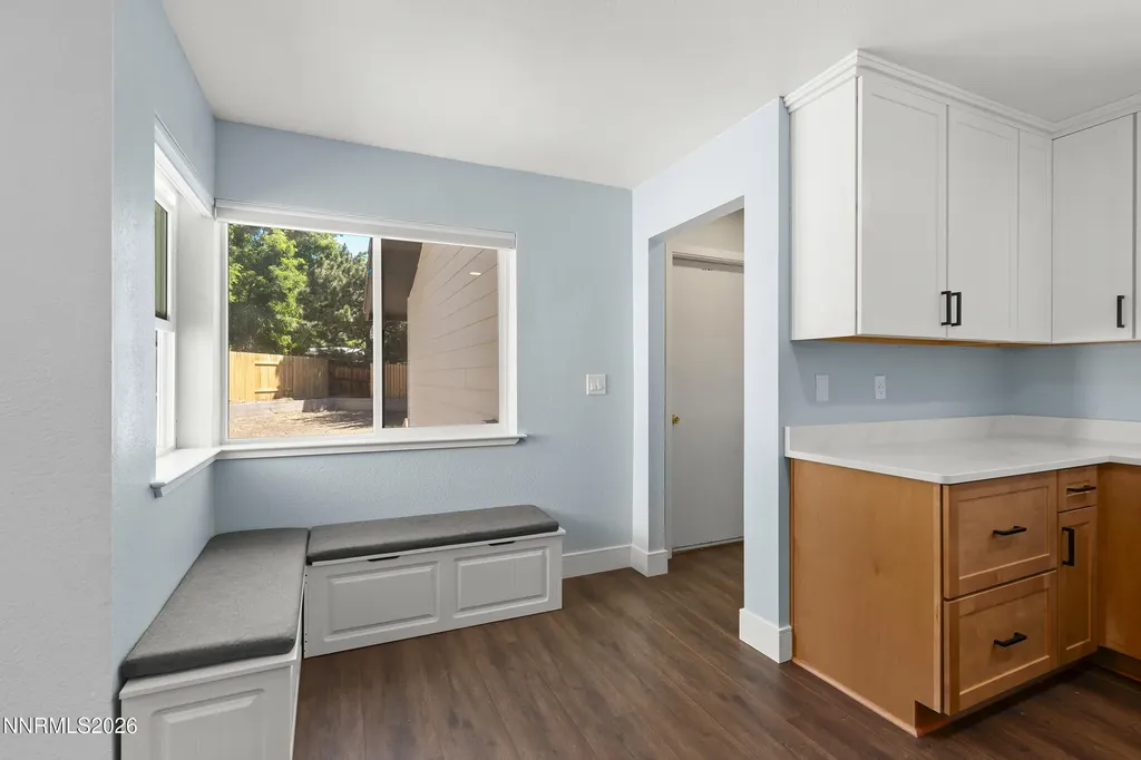 10085 Raccoon Reno NV 89523