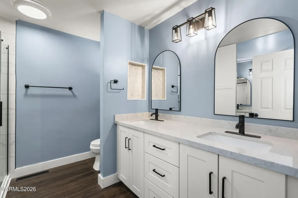 10085 Raccoon Reno NV 89523