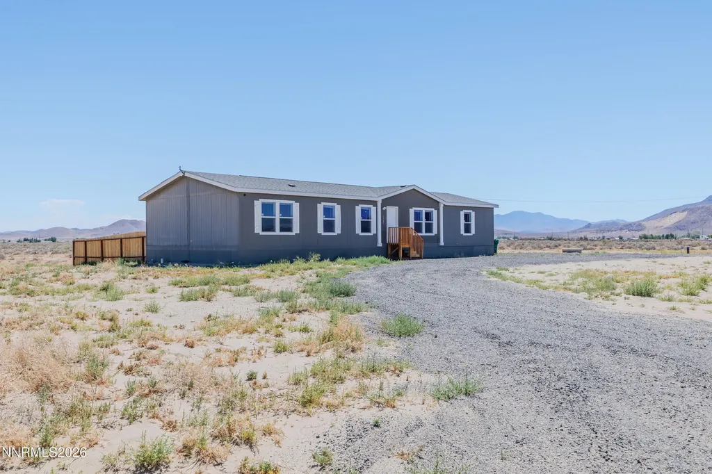 1785 Antelope Silver Springs NV 89429