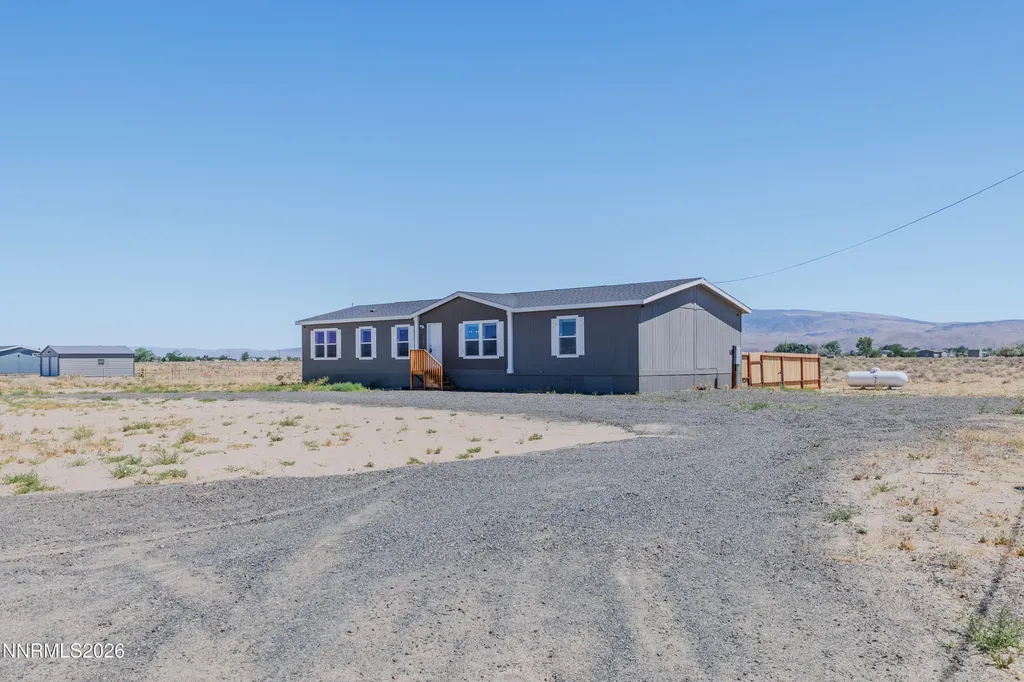 1785 Antelope Silver Springs NV 89429