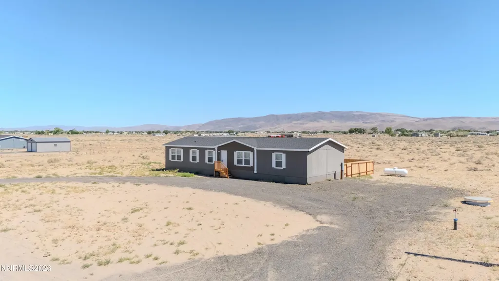1785 Antelope Silver Springs NV 89429