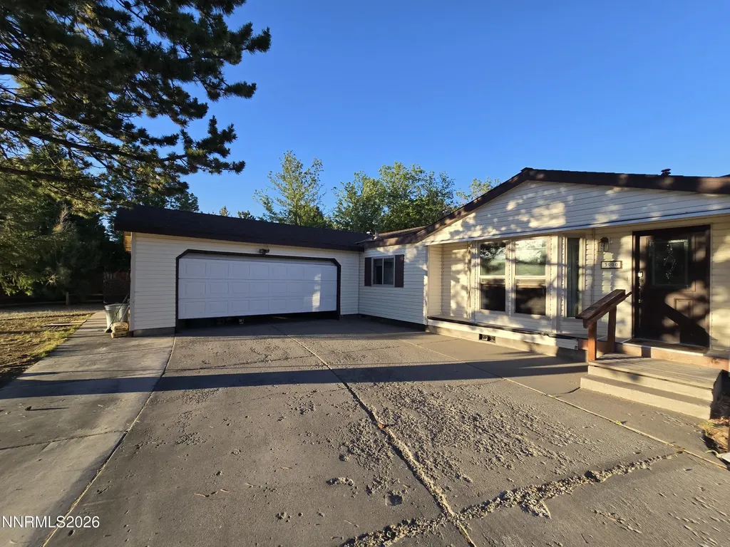 3900 Puffin Reno NV 89508