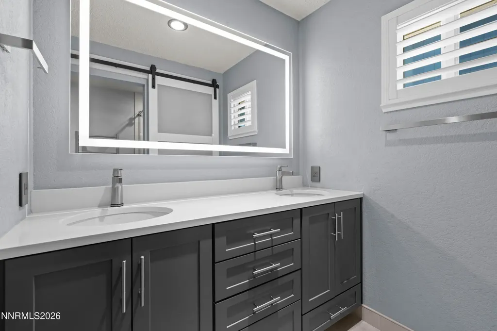5975 Shadow Park Reno NV 89523
