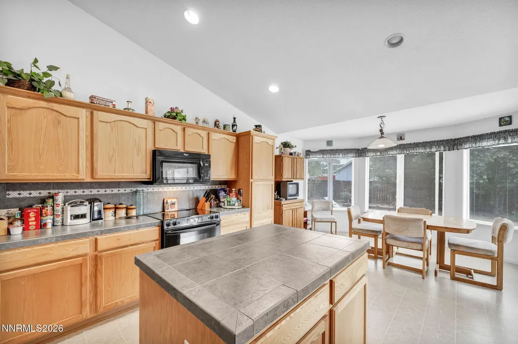 1281 Jodi Gardnerville NV 89460