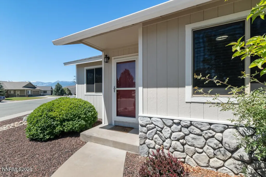 923 Ranchview Carson City NV 89705