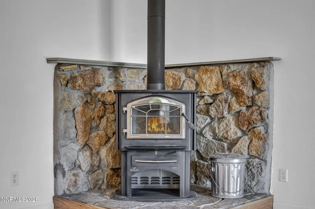 1321 Tamzy Gardnerville NV 89410