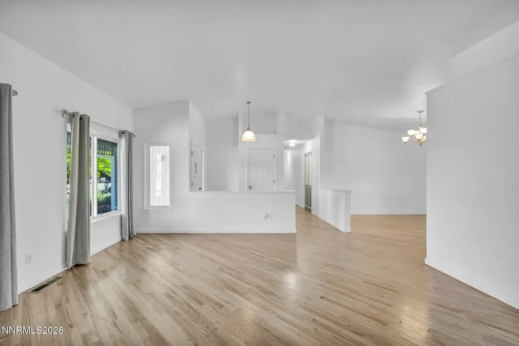 1321 Tamzy Gardnerville NV 89410