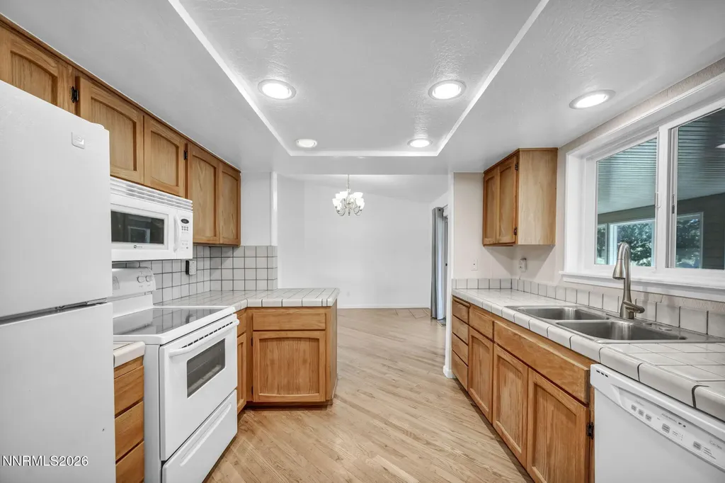 1321 Tamzy Gardnerville NV 89410