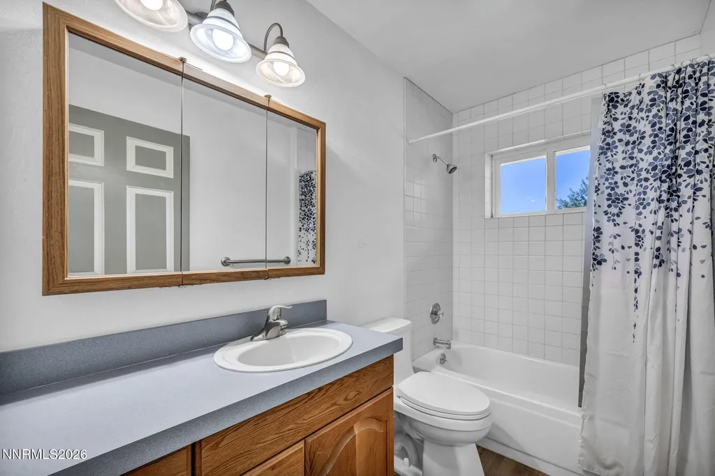1321 Tamzy Gardnerville NV 89410
