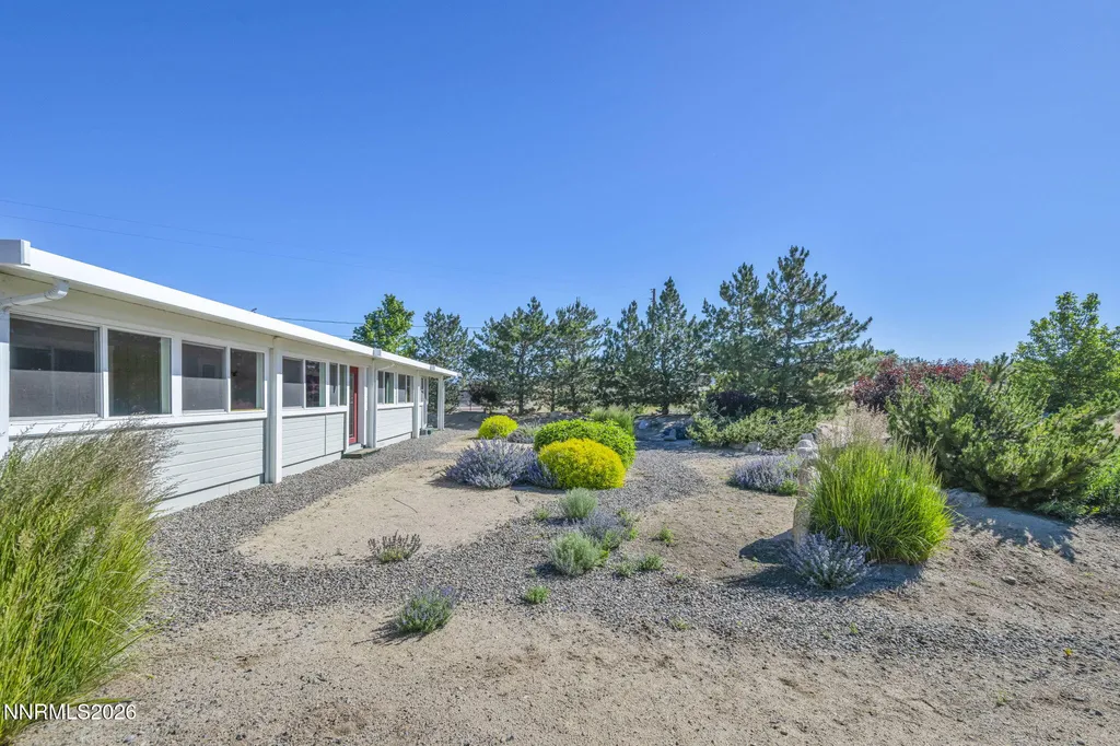1321 Tamzy Gardnerville NV 89410