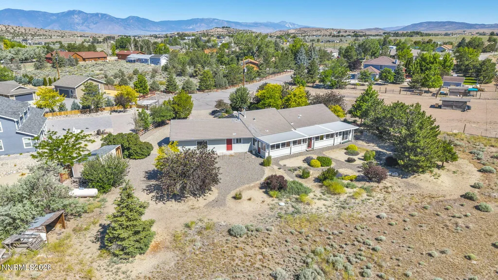 1321 Tamzy Gardnerville NV 89410