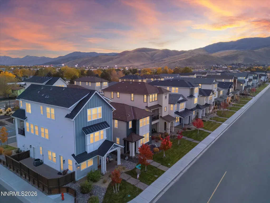 1378 Vine Gate Carson City NV 89701