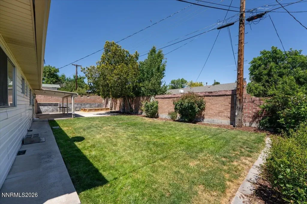 2205 Carlin Reno NV 89503