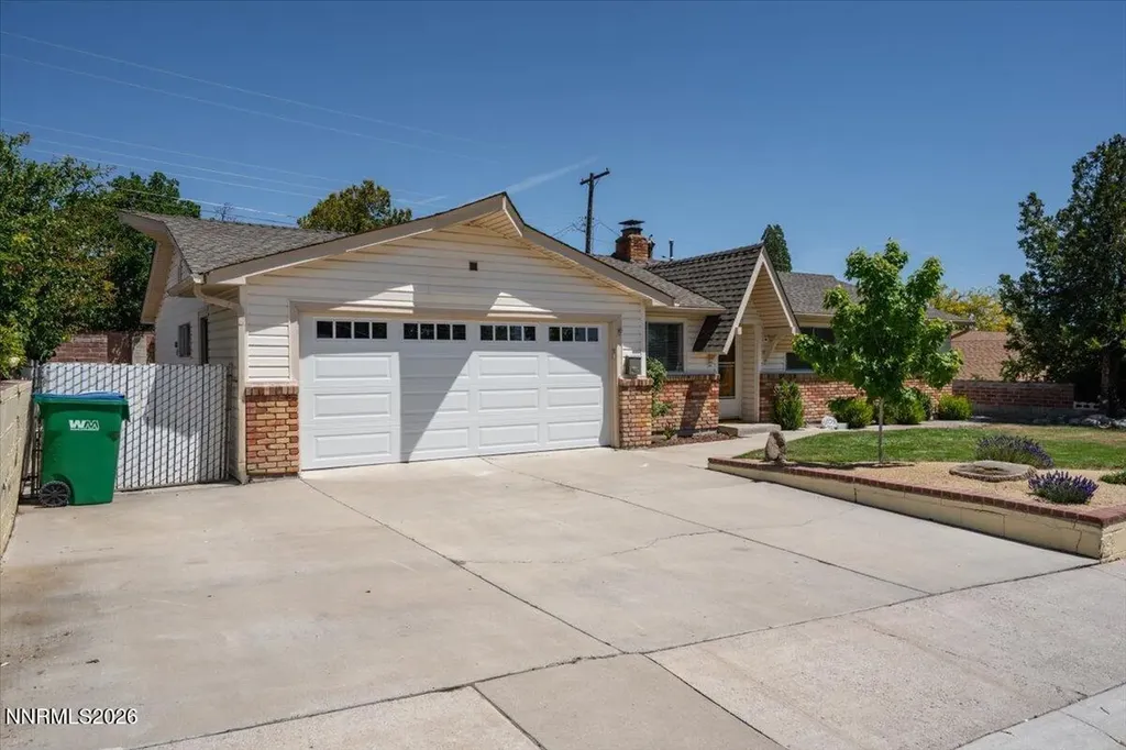 2205 Carlin Reno NV 89503