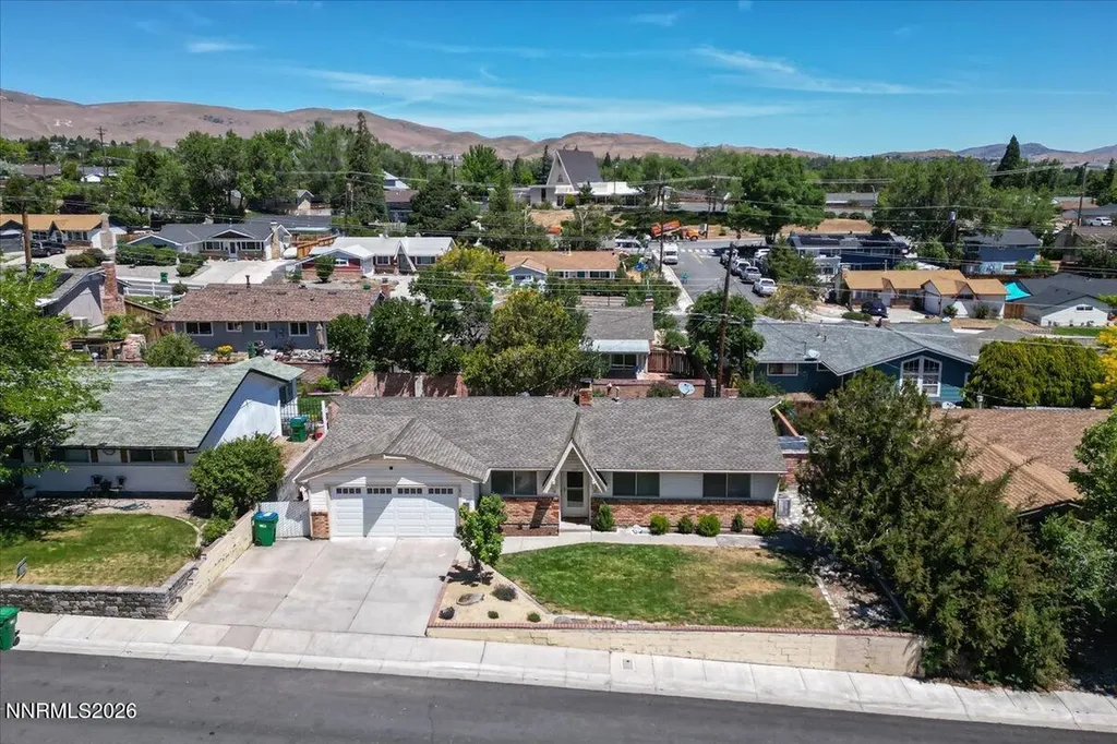 2205 Carlin Reno NV 89503