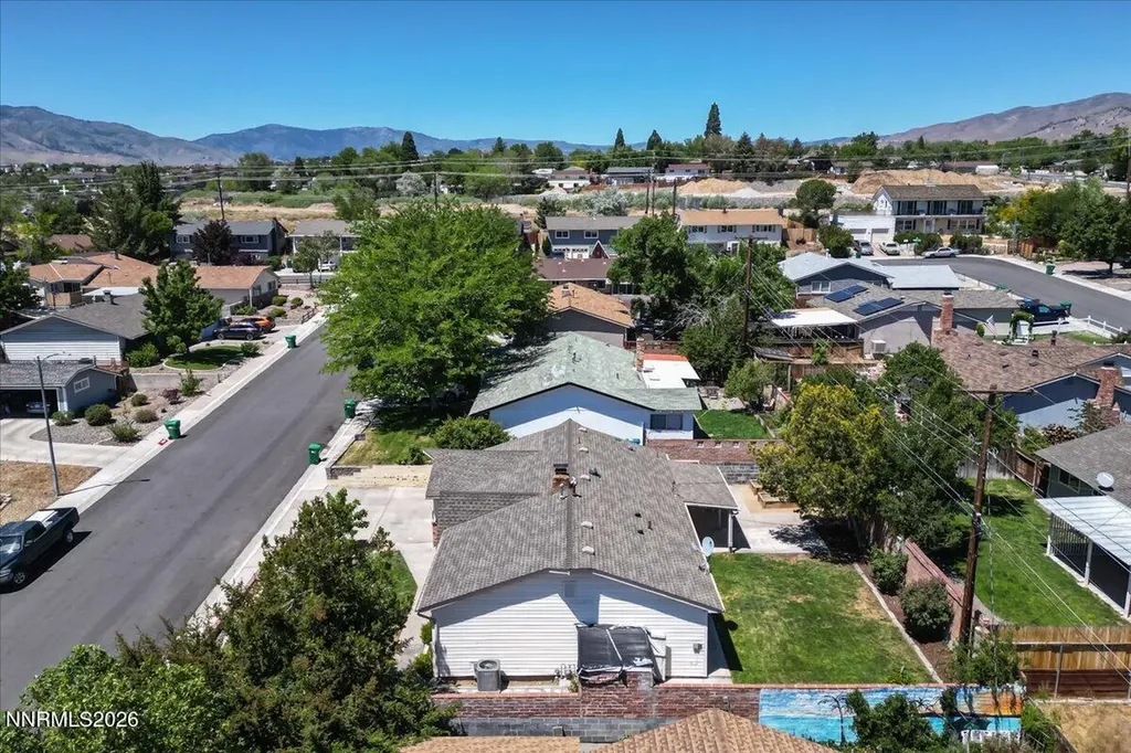 2205 Carlin Reno NV 89503