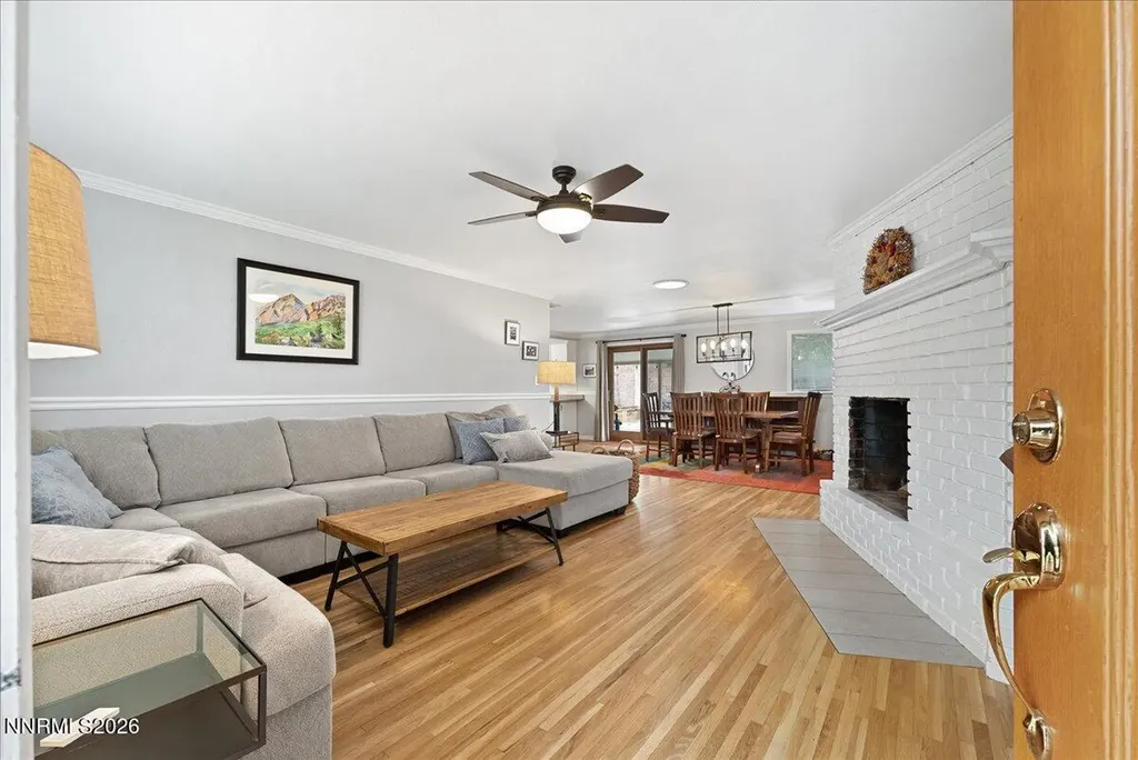 2205 Carlin Reno NV 89503