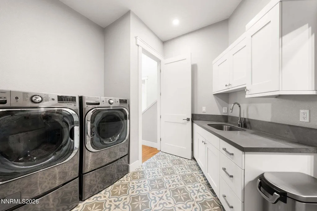 1010 Skyline Reno NV 89509