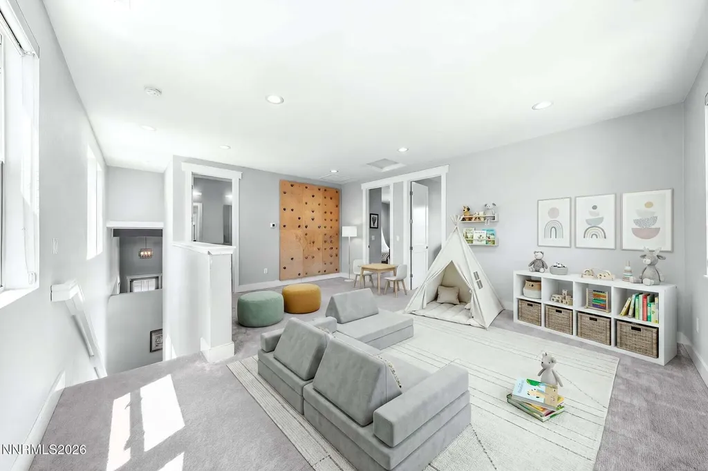 1010 Skyline Reno NV 89509