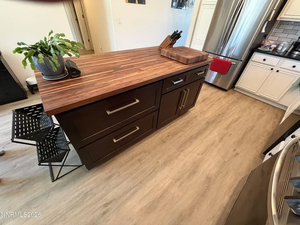 18360 Whitebark Reno NV 89508