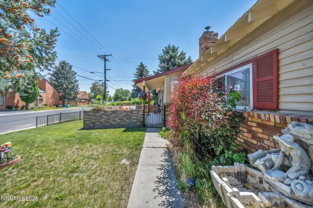 1852 Mountain Carson City NV 89703