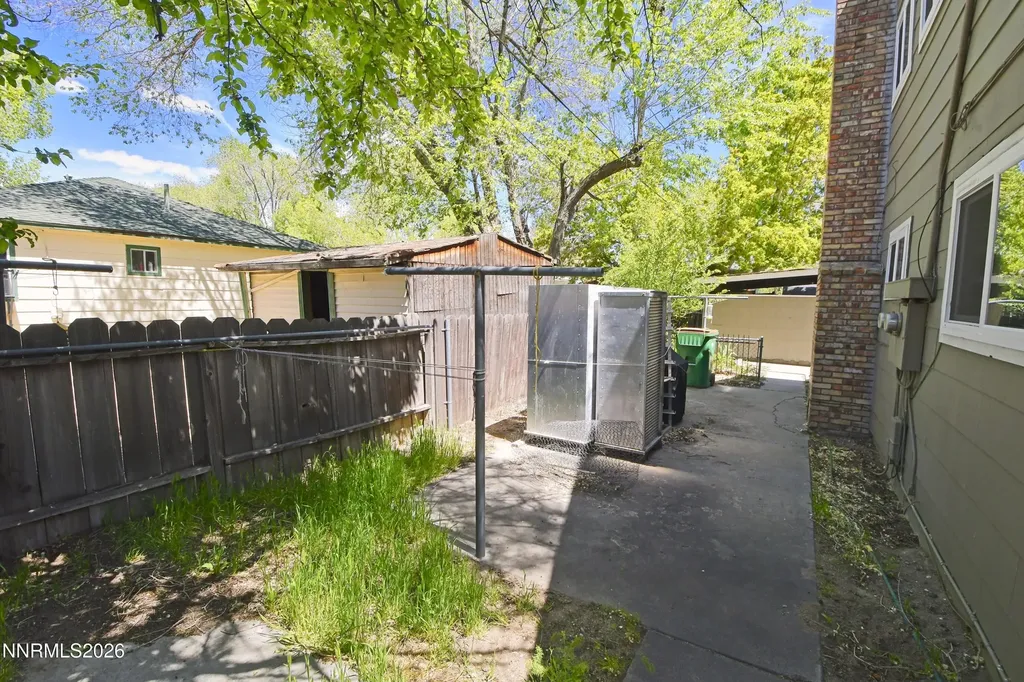 212 Long Carson City NV 89706