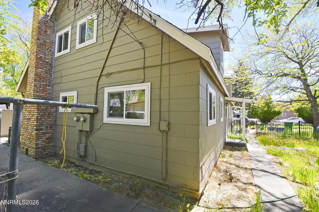 212 Long Carson City NV 89706