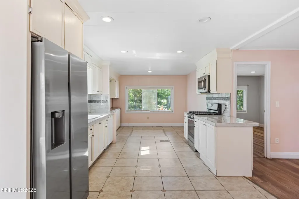 5670 Lupin Sun Valley NV 89433