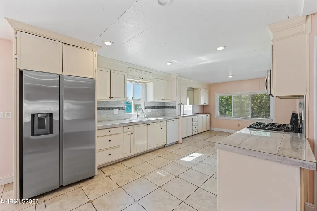 5670 Lupin Sun Valley NV 89433
