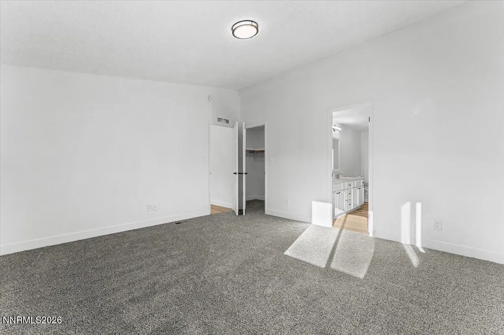 360 Ave De La Couleurs Sparks NV 89434
