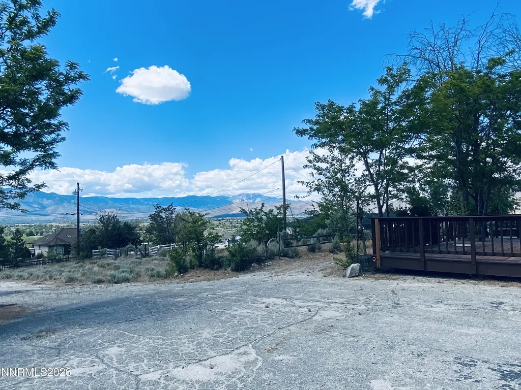 1229 Deer Run Carson City NV 89701