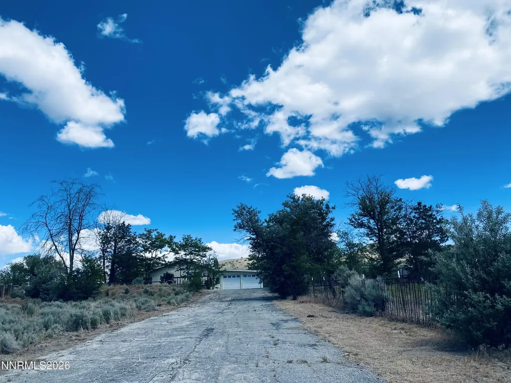 1229 Deer Run Carson City NV 89701