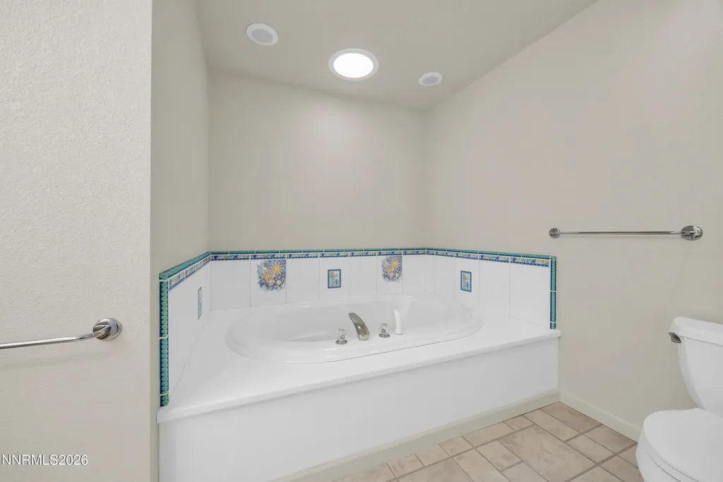 2493 Valley Minden NV 89423