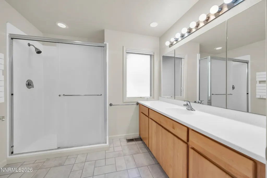 2493 Valley Minden NV 89423