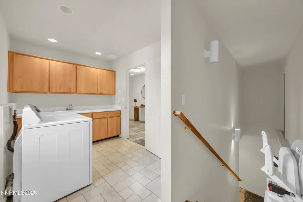 2493 Valley Minden NV 89423