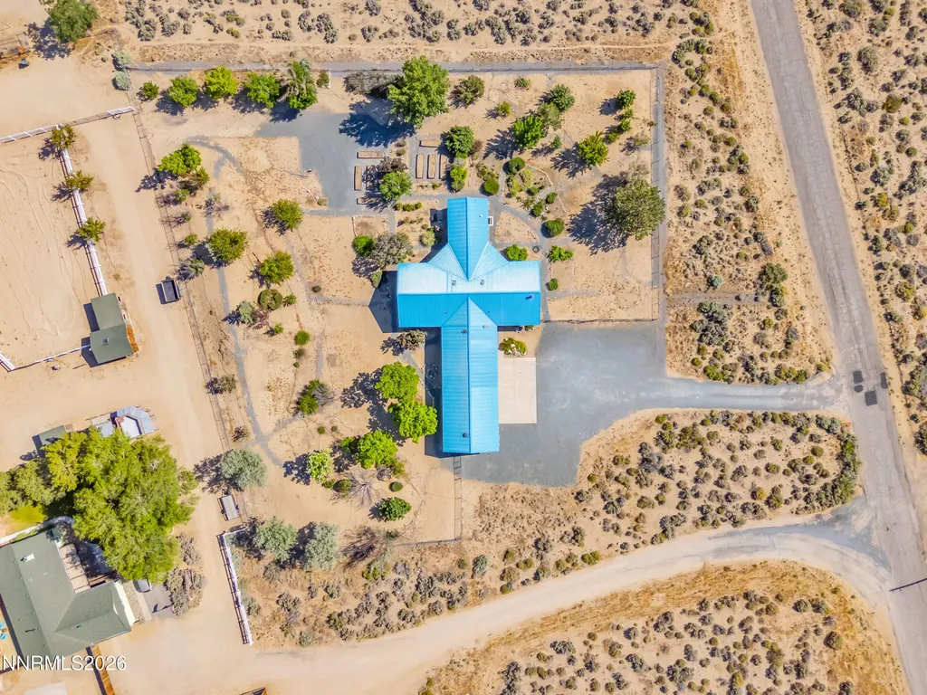 2493 Valley Minden NV 89423