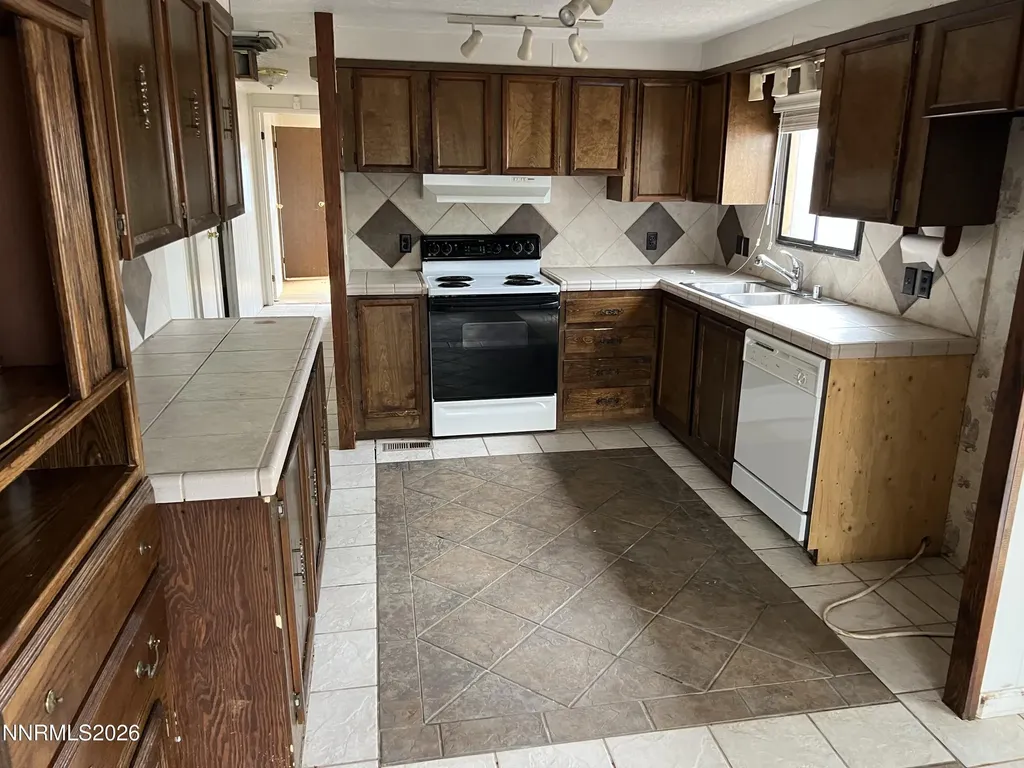 5831 Sun Valley Sun Valley NV 89433