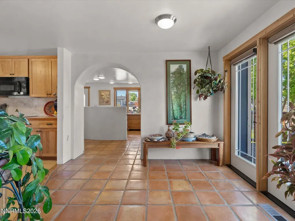 1560 Jones Minden NV 89423