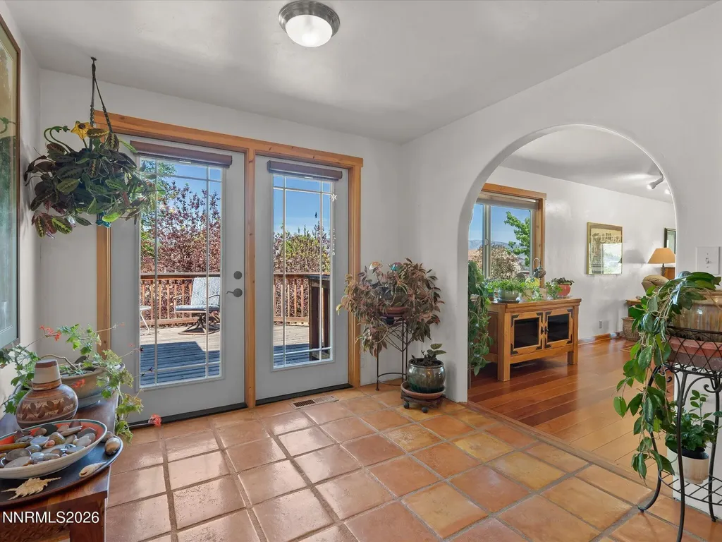 1560 Jones Minden NV 89423