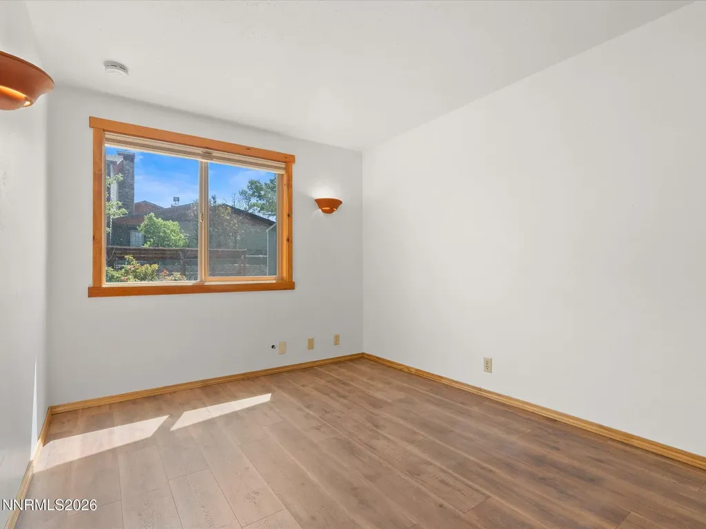 1560 Jones Minden NV 89423