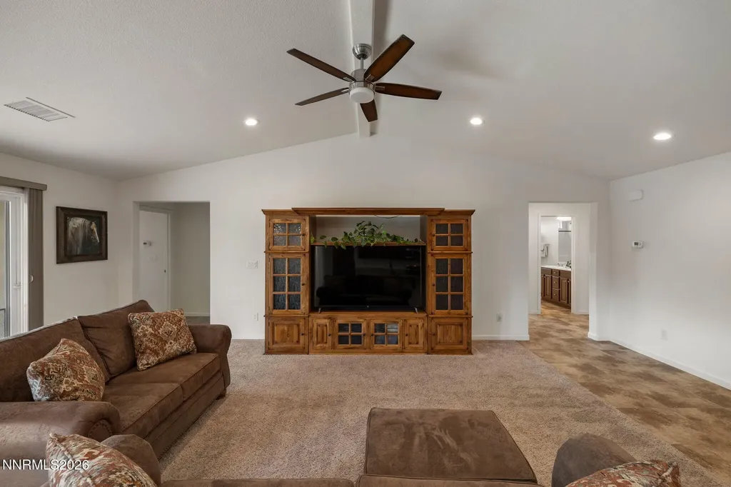 105 Deschutes Dayton NV 89403