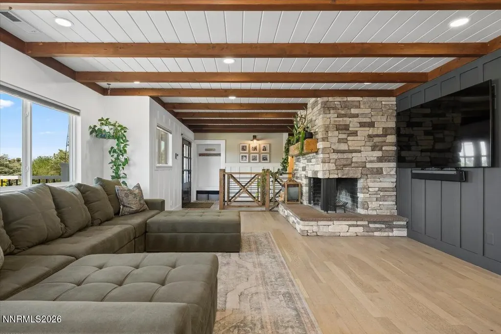 14740 Rim Rock Reno NV 89521