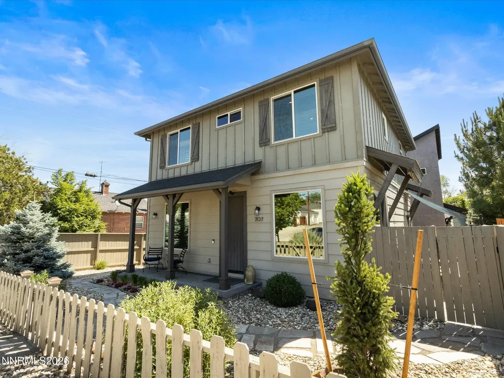 Reno NV, 707 Roberts