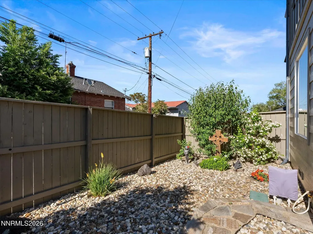 707 Roberts Reno NV 89502