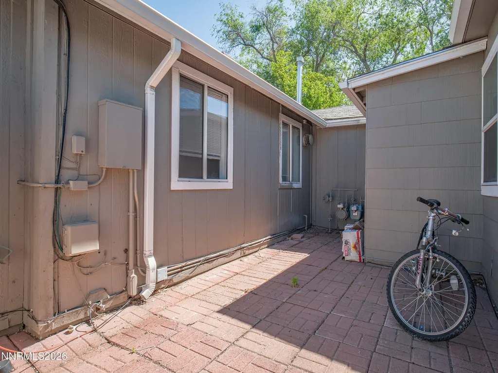 824/828 Locust Reno NV 89502